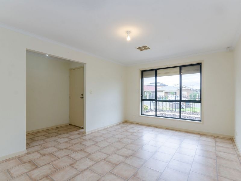 11 Warren Street, Angle Park SA 5010