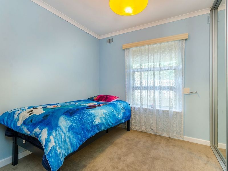 23 Essex Street, Woodville Gardens SA 5012