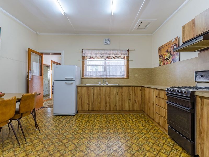 31 Holden Avenue, Woodville West SA 5011