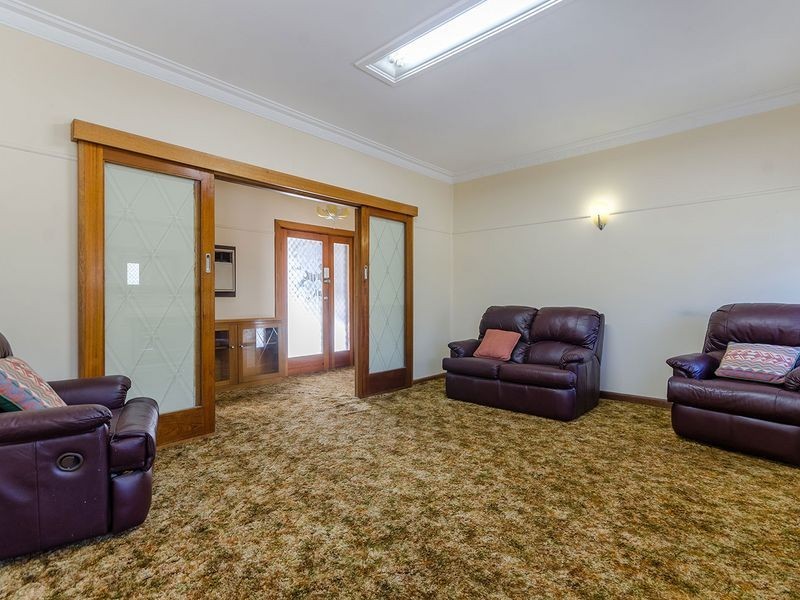 31 Holden Avenue, Woodville West SA 5011
