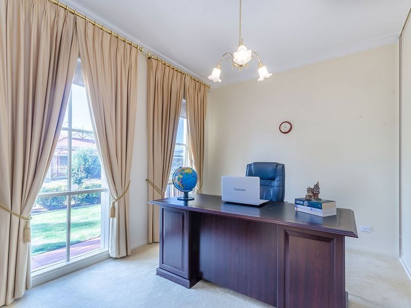 12 Coopers Crescent, Mawson Lakes SA 5095