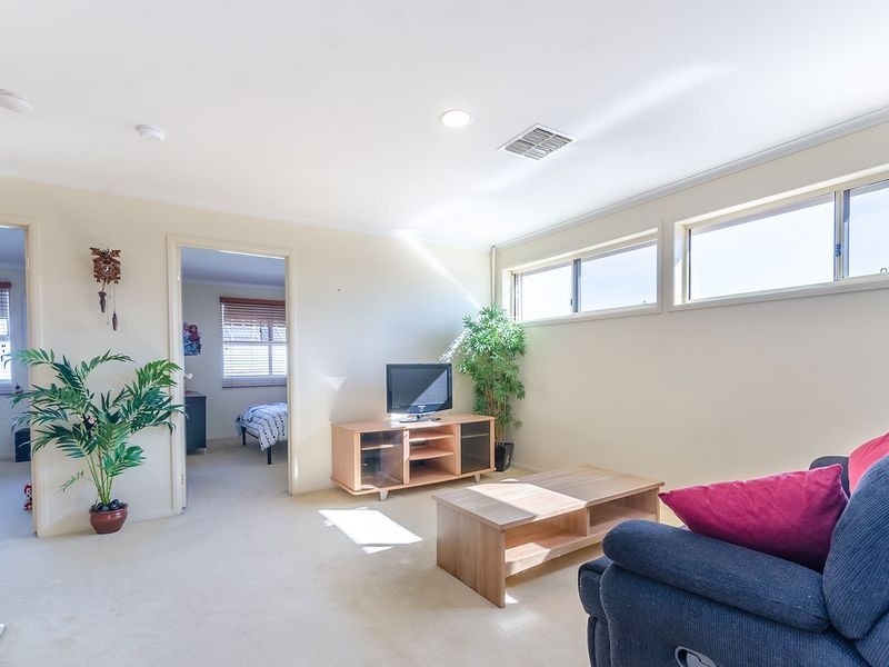 12 Coopers Crescent, Mawson Lakes SA 5095