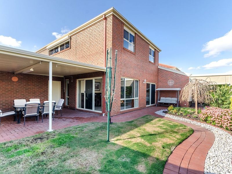 12 Coopers Crescent, Mawson Lakes SA 5095