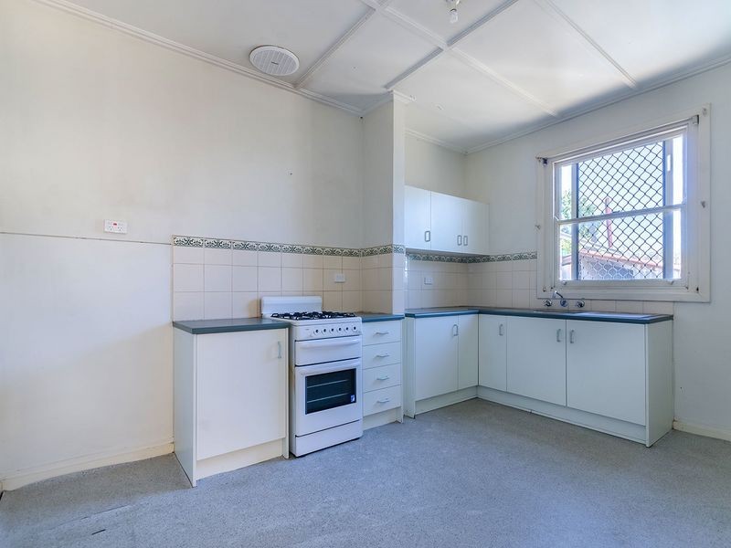 17 Bell Street, Pennington SA 5013
