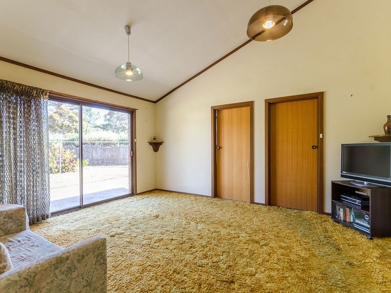 4 Lisa Place, Grange SA 5022