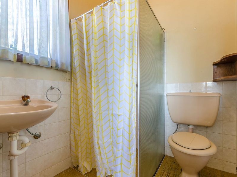 4 Lisa Place, Grange SA 5022