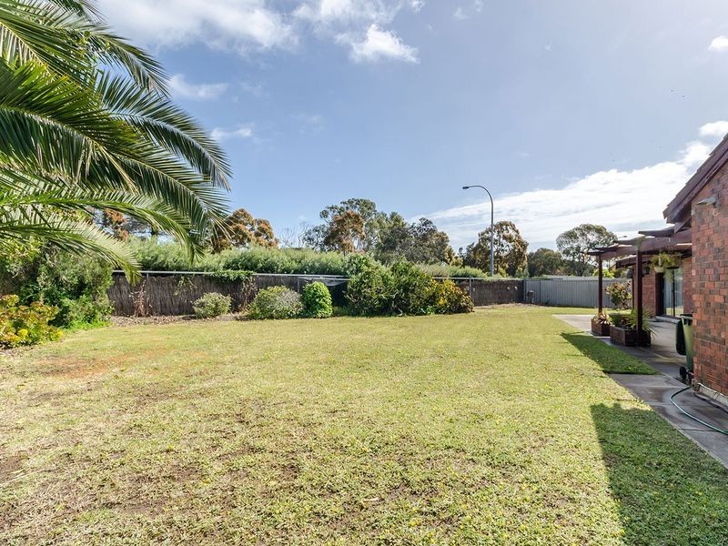 4 Lisa Place, Grange SA 5022