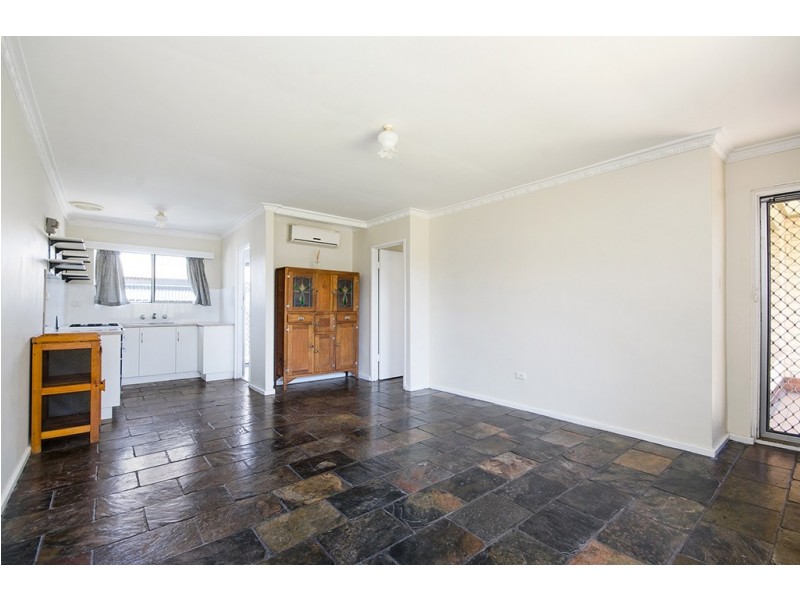 Unit 2/11 Enid Avenue, Osborne SA 5017