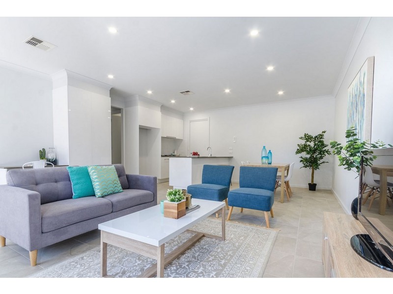 Unit 13/7-11 Buckle Street (enter via Inverarity St), Glenelg North SA 5045