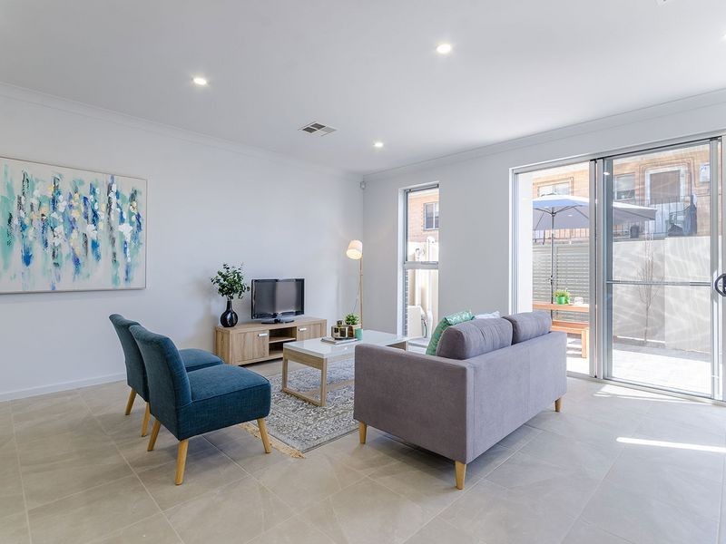 Unit 13/7-11 Buckle Street (enter via Inverarity St), Glenelg North SA 5045