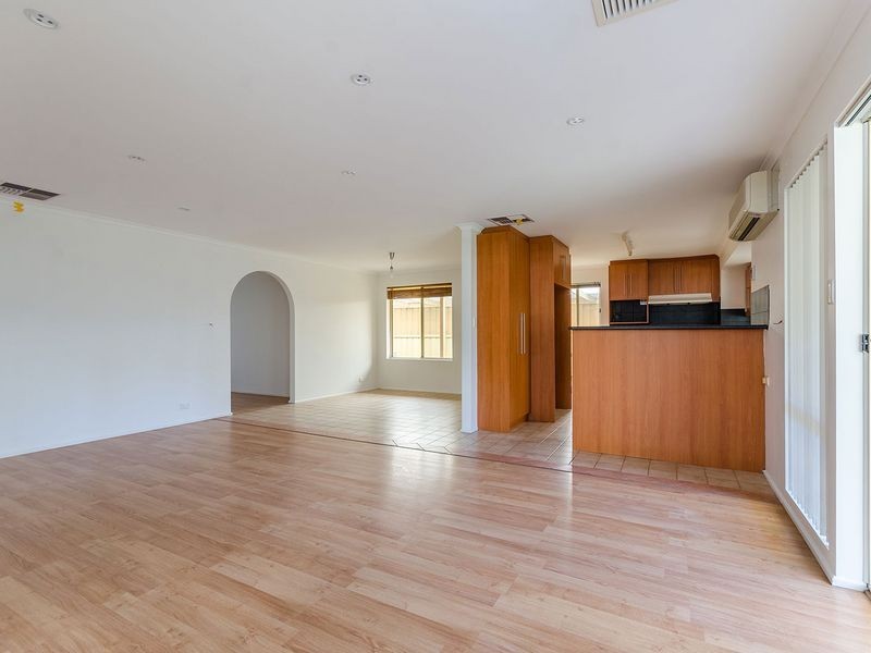 4 Camelia Drive, Parafield Gardens SA 5107