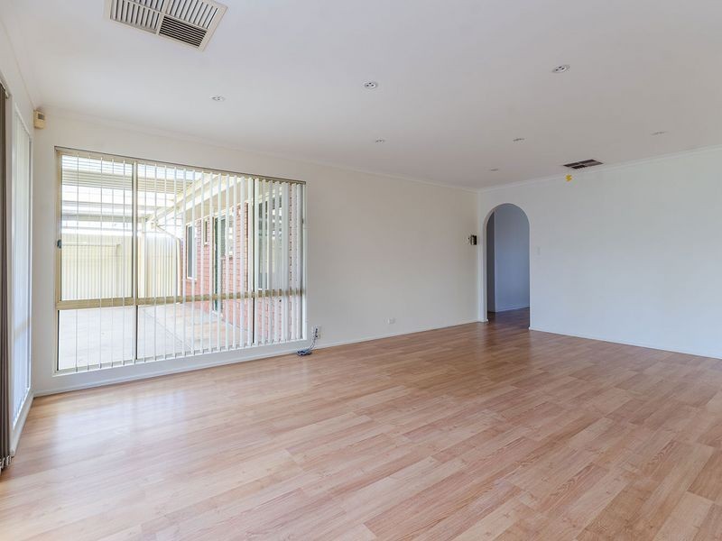 4 Camelia Drive, Parafield Gardens SA 5107