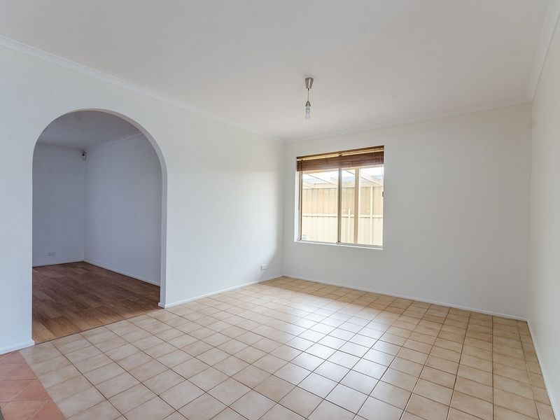 4 Camelia Drive, Parafield Gardens SA 5107