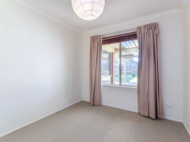 4 Camelia Drive, Parafield Gardens SA 5107