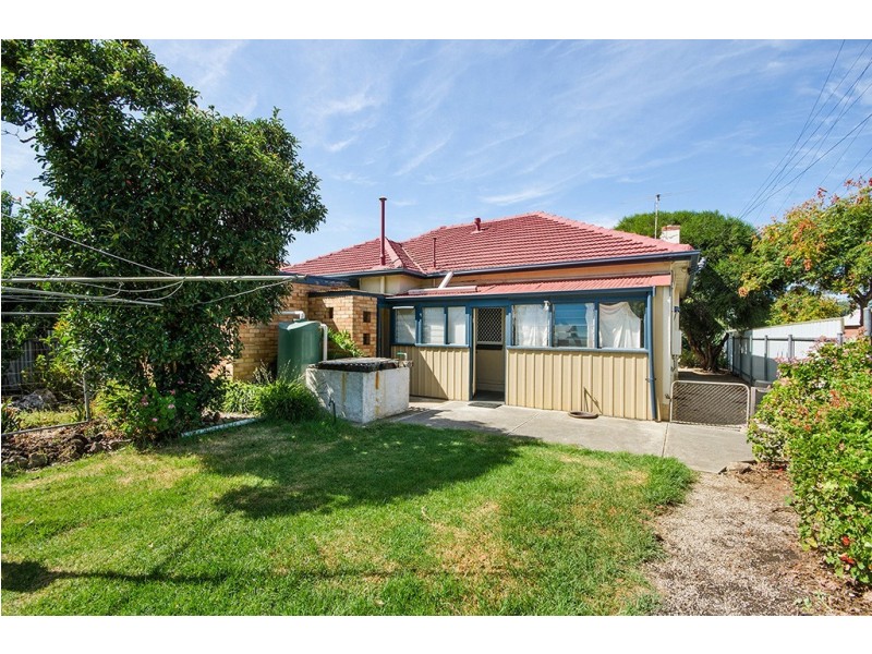 9 Stroud Street (South), Cheltenham SA 5014