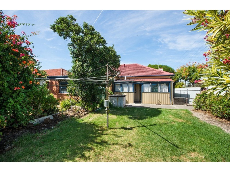 9 Stroud Street (South), Cheltenham SA 5014