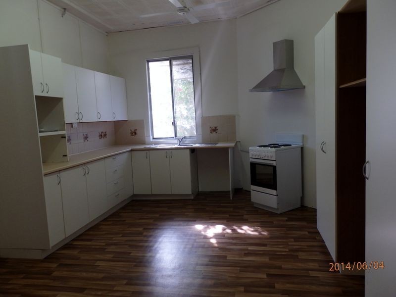 469 Green Avenue, Armadale WA 6112