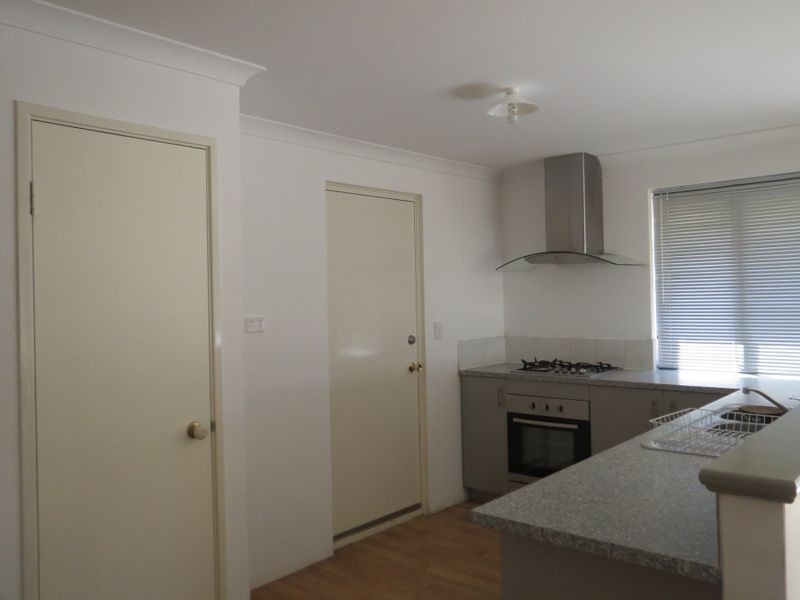 12 Edsell Entrance, Brookdale WA 6112