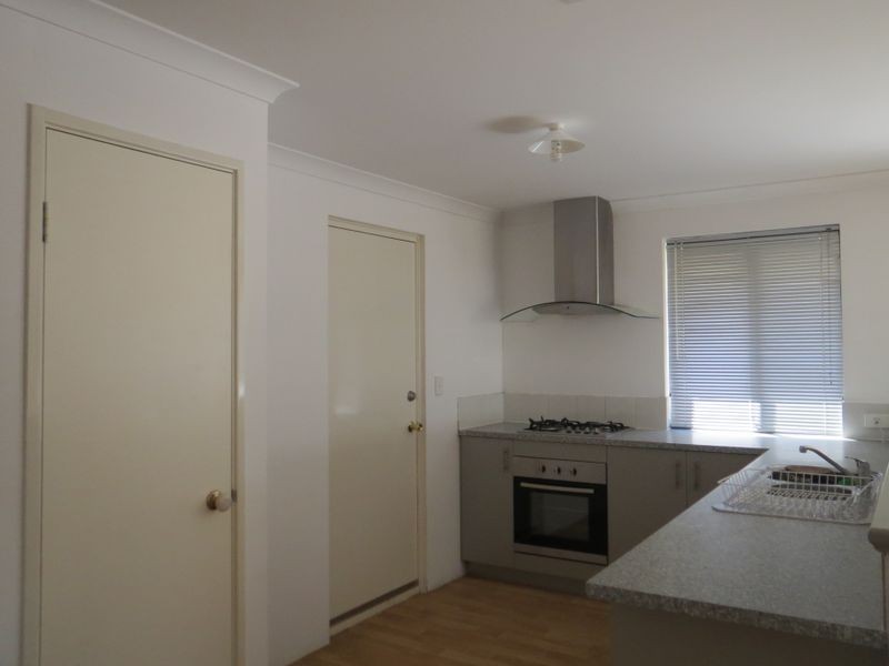 12 Edsell Entrance, Brookdale WA 6112