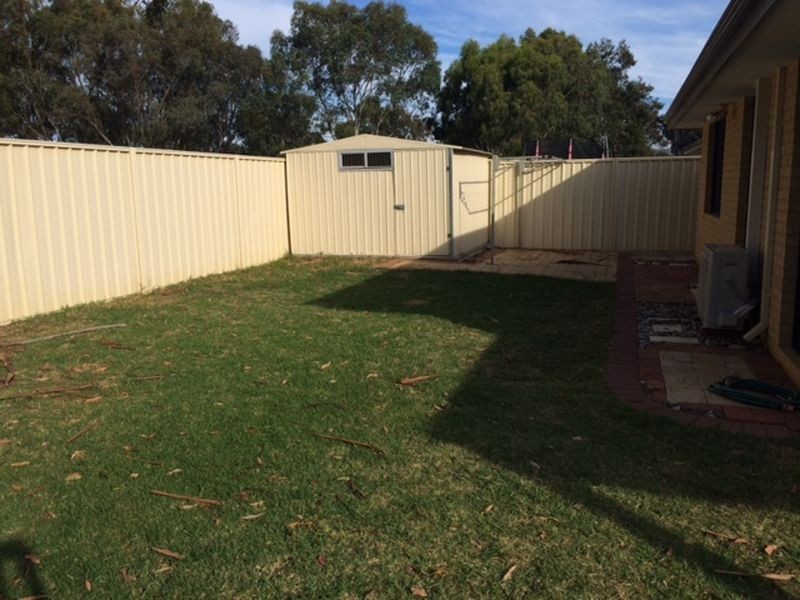 18 Milano Loop, Seville Grove WA 6112