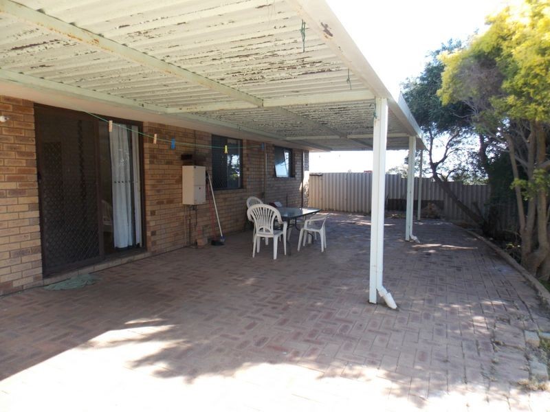 7 Quickly Crescent, Hamilton Hill WA 6163