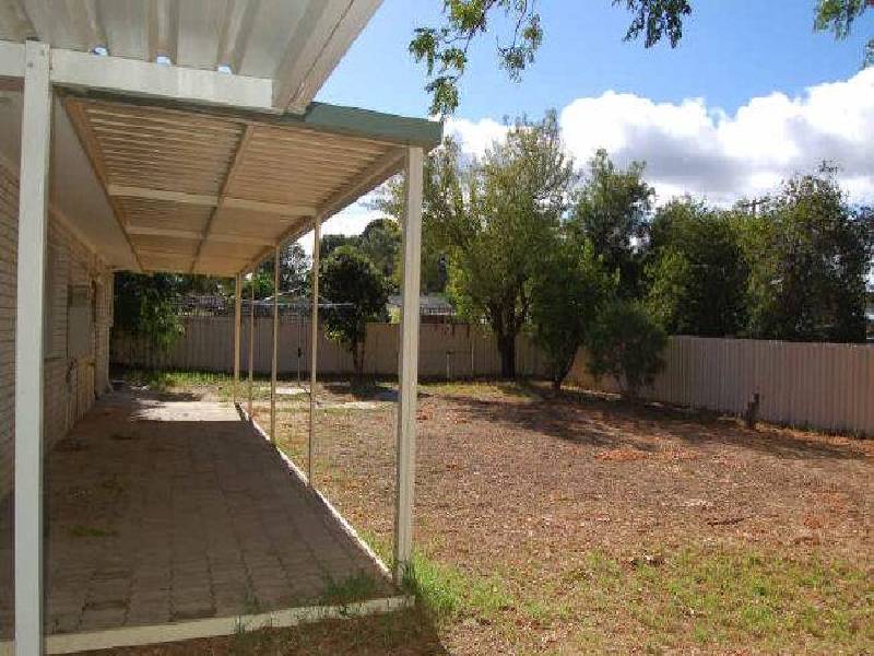 39 Cohuna Drive, Armadale WA 6112