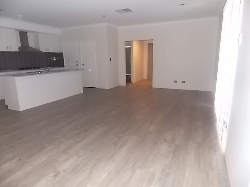 148 Mornington Crescent, Wandi WA 6167