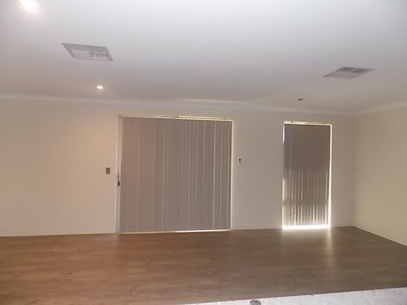 148 Mornington Crescent, Wandi WA 6167