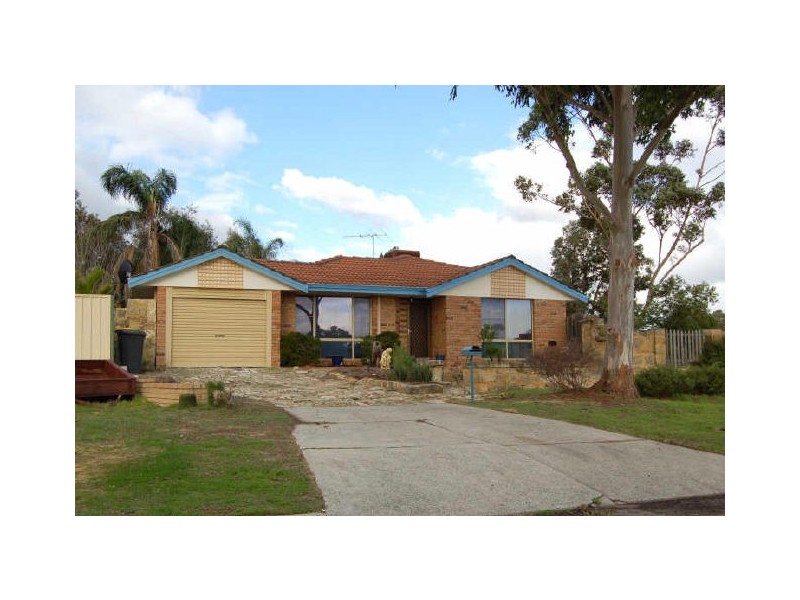 32 Riverside Lane, Seville Grove WA 6112