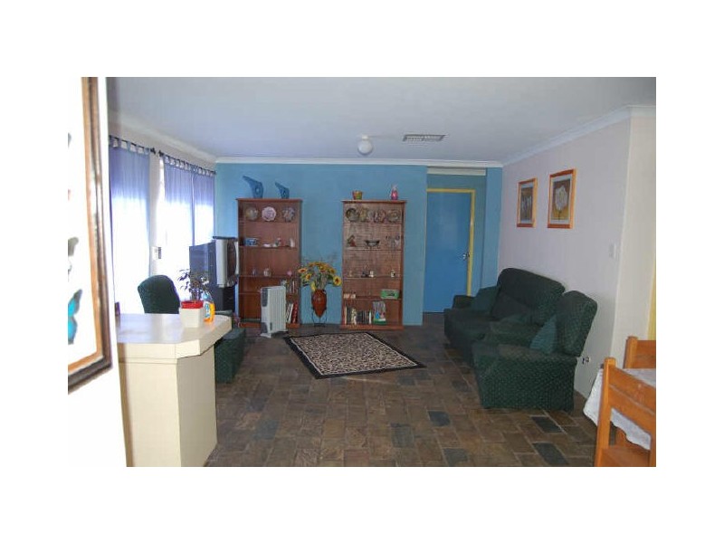 32 Riverside Lane, Seville Grove WA 6112