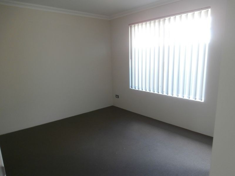 19 Appleton Road, Piara Waters WA 6112