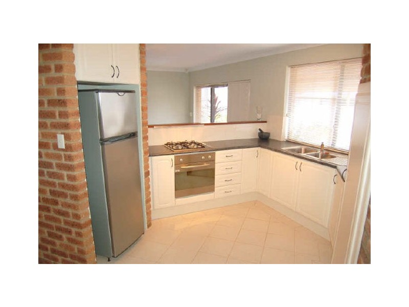 7 Ellendale Court, Seville Grove WA 6112