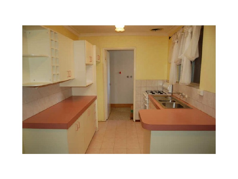 66 Lowanna Way, Armadale WA 6112