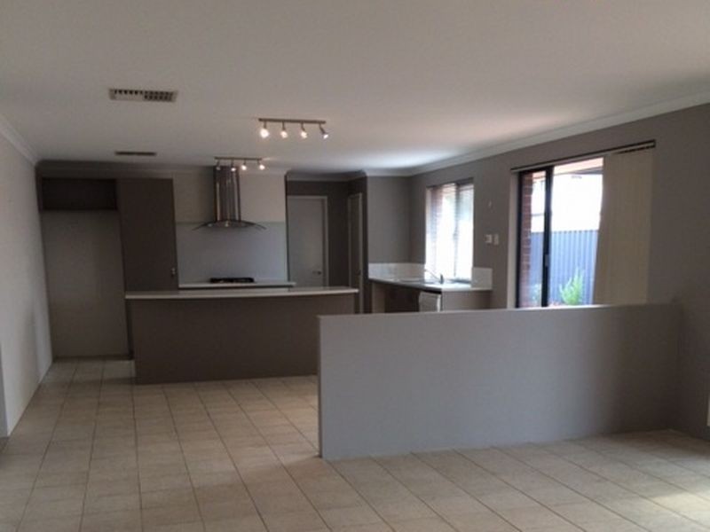 10 Celtic Crescent, Shoalwater WA 6169