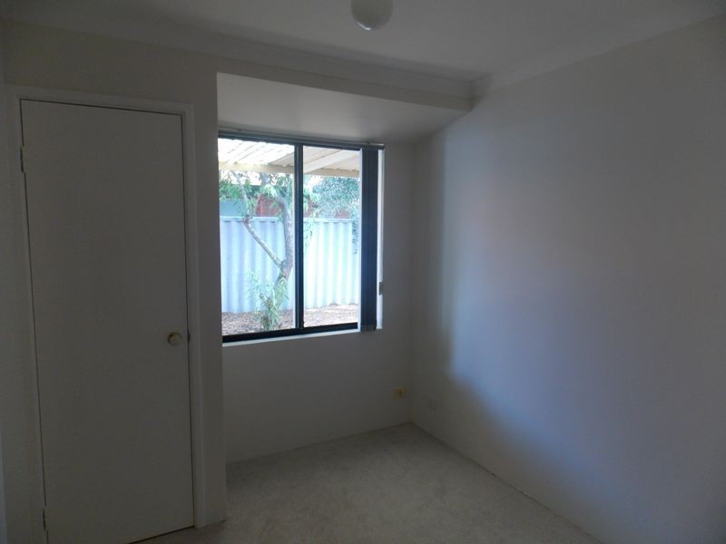 34 Reveley Close, Seville Grove WA 6112