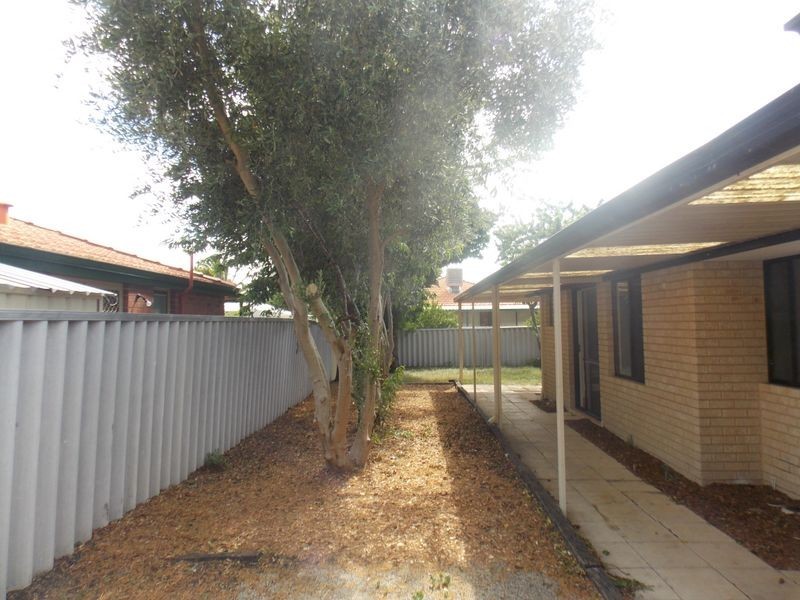 34 Reveley Close, Seville Grove WA 6112