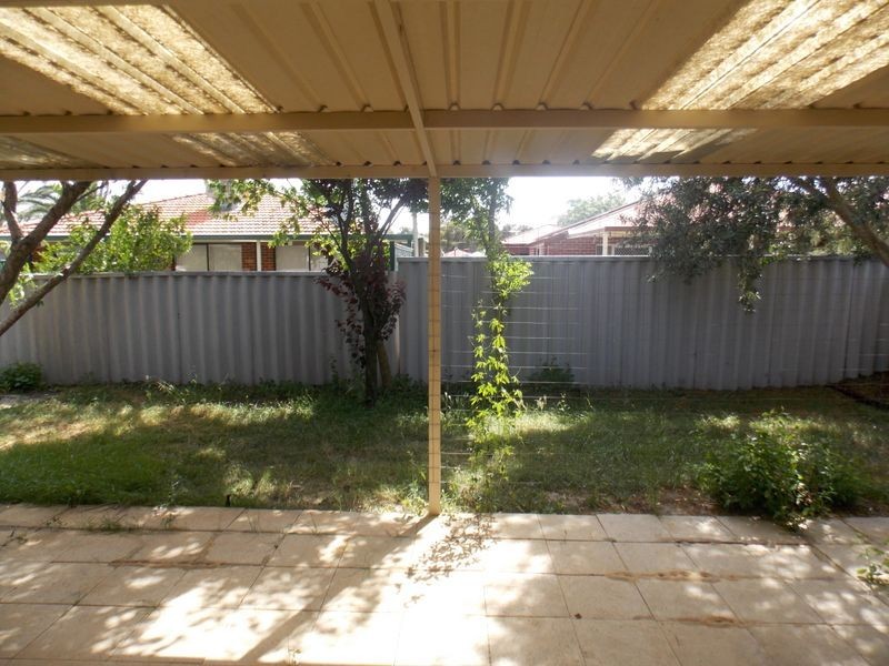 34 Reveley Close, Seville Grove WA 6112