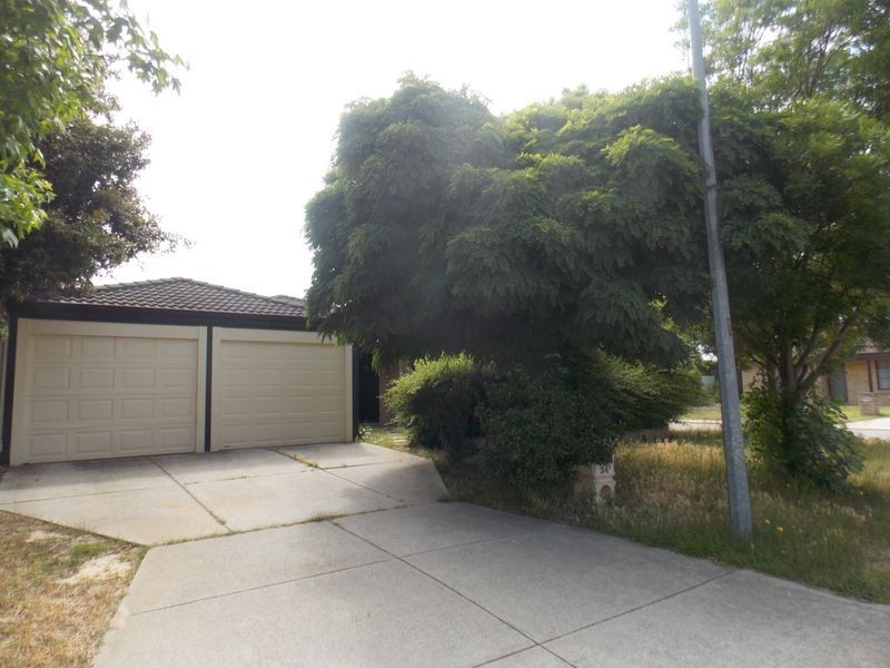 34 Reveley Close, Seville Grove WA 6112