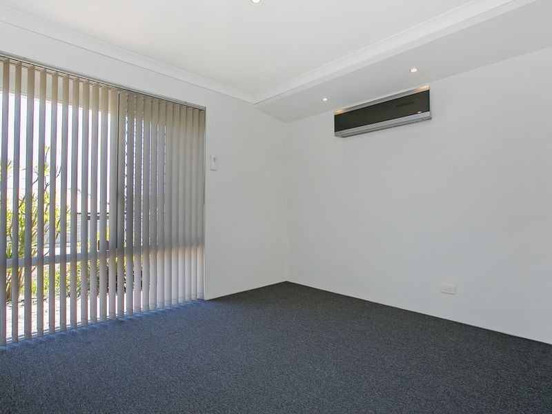 128 Dalrymple Drive, Leda WA 6170