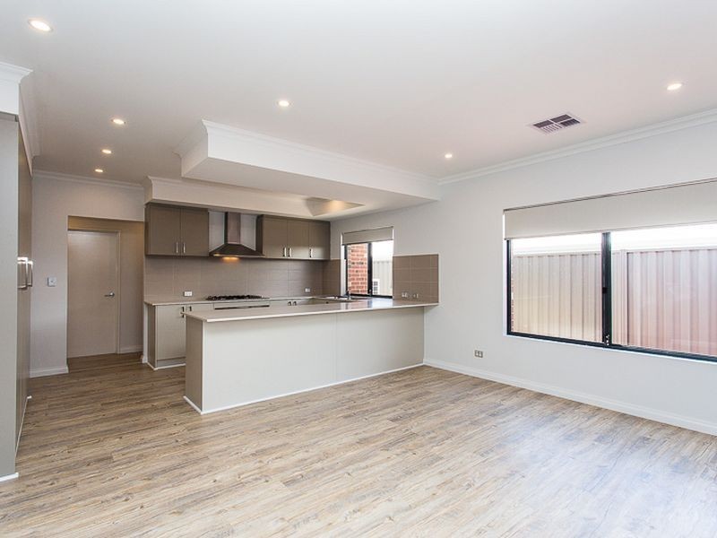 163 Honeywood Drive, Wandi WA 6167