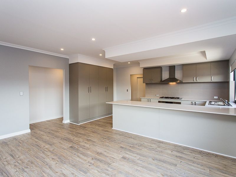 163 Honeywood Drive, Wandi WA 6167