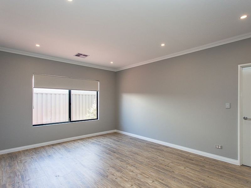 163 Honeywood Drive, Wandi WA 6167