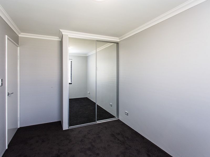 163 Honeywood Drive, Wandi WA 6167