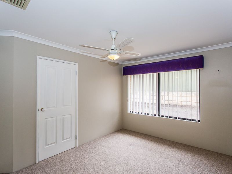 9 Shoalhaven Rise, Success WA 6164