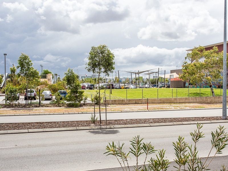 9 Shoalhaven Rise, Success WA 6164