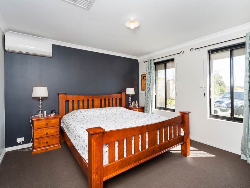 5 Lamar Court, Success WA 6164