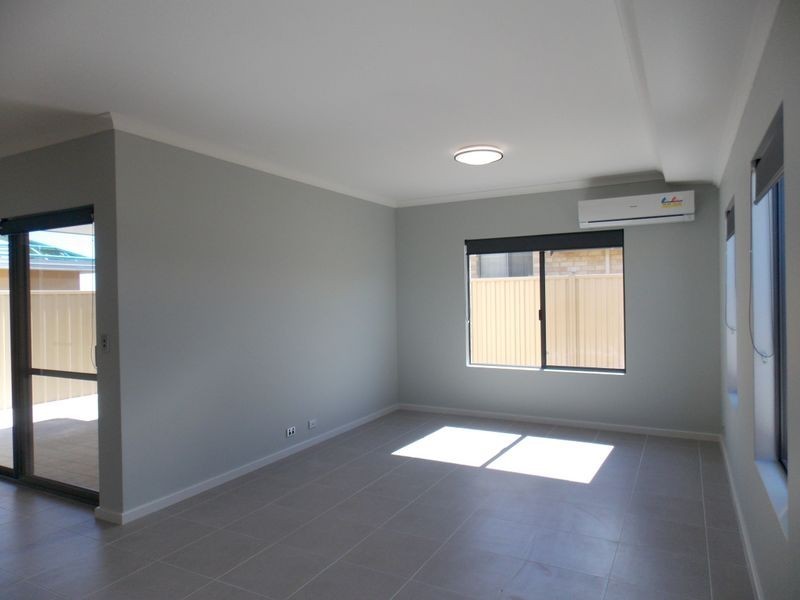 20 Packer Rise, Hammond Park WA 6164