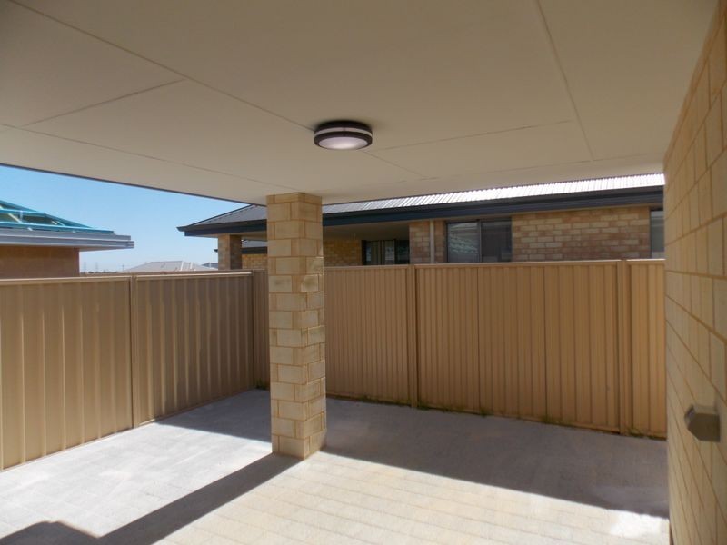 20 Packer Rise, Hammond Park WA 6164