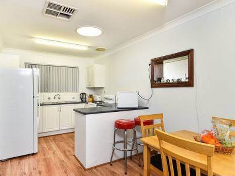 11 Eneabba Place, Armadale WA 6112