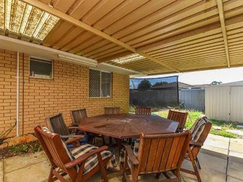 11 Eneabba Place, Armadale WA 6112